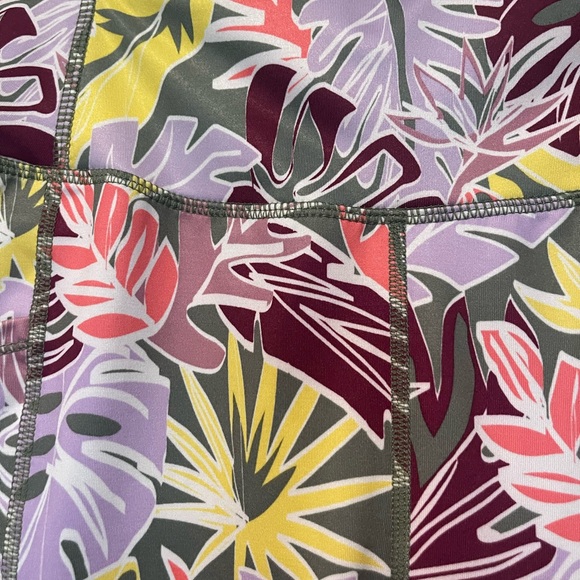 NWT Pro Player Leggings Tropical Foliage Print Sz  1X - Picture 4 of 7